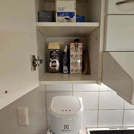 Floor 51m2, Balcony, 150 M Wifi, Air Cooling, Own Parking Place, 300m Metro *