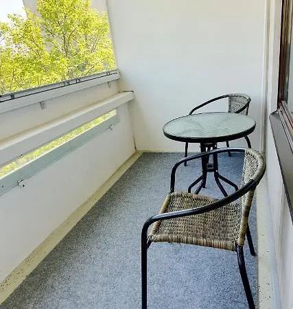 Floor 51m2, Balcony, 150 M Wifi, Air Cooling, Own Parking Place, 300m Metro Helsinki