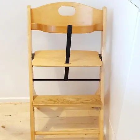 Appartement Floor 51m2, Balcony, 150 M Wifi, Air Cooling, Own Parking Place, 300m Metro *