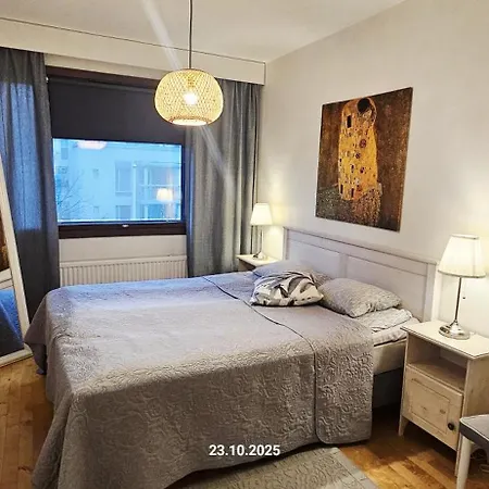 Appartement Floor 51m2, Balcony, 150 M Wifi, Air Cooling, Own Parking Place, 300m Metro Helsinki