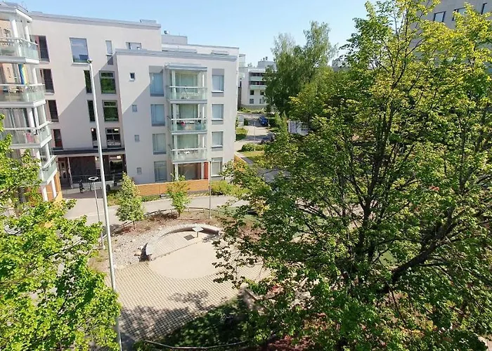 Floor 51m2, Balcony, 150 M Wifi, Air Cooling, Own Parking Place, 300m Metro * Helsinky