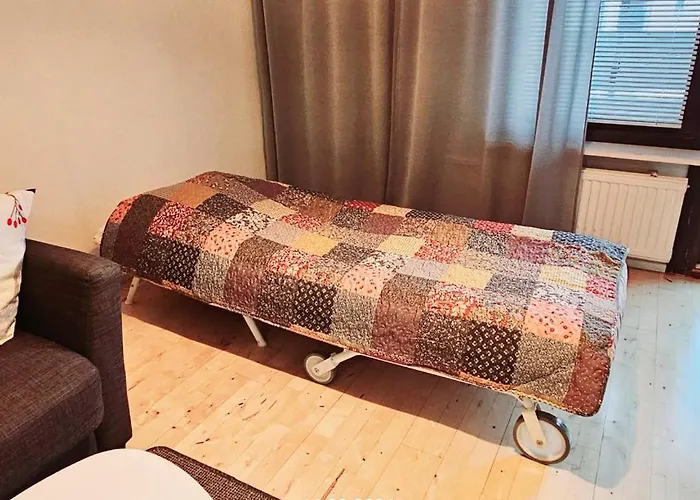 Floor 51m2, Balcony, 150 M Wifi, Air Cooling, Own Parking Place, 300m Metro