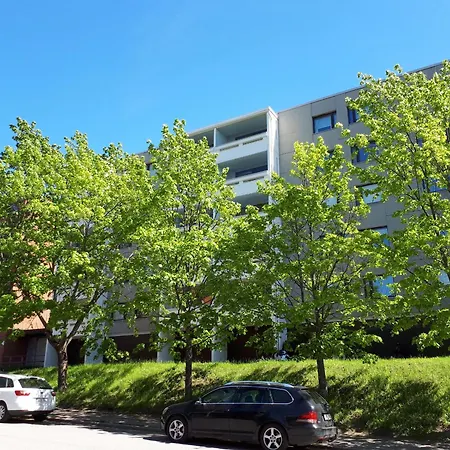 Floor 51m2, Balcony, 150 M Wifi, Air Cooling, Own Parking Place, 300m Metro Helsinki